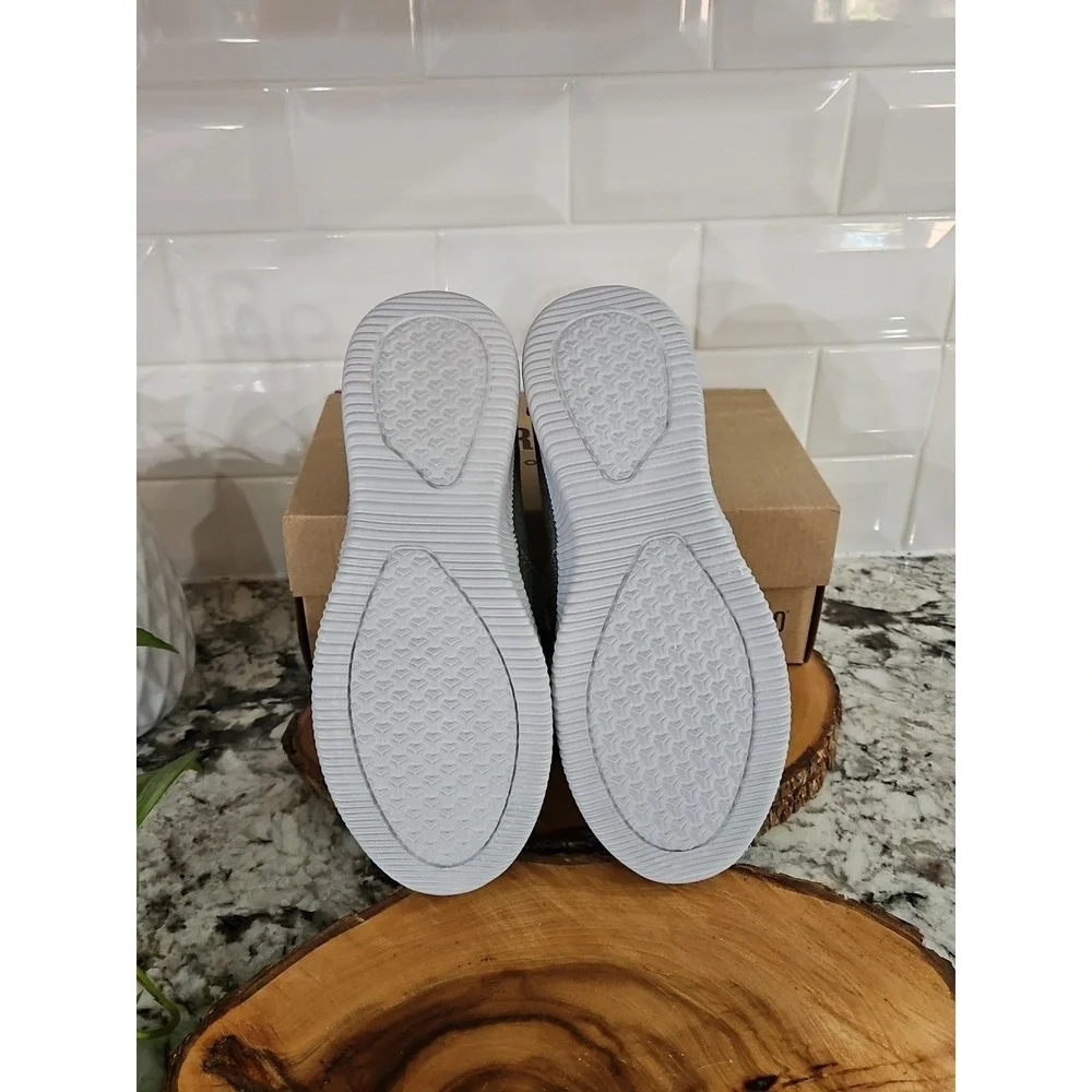 Crevo Footwear Wiffle Youth Gray Size 6 Slip On Casuel Loafer